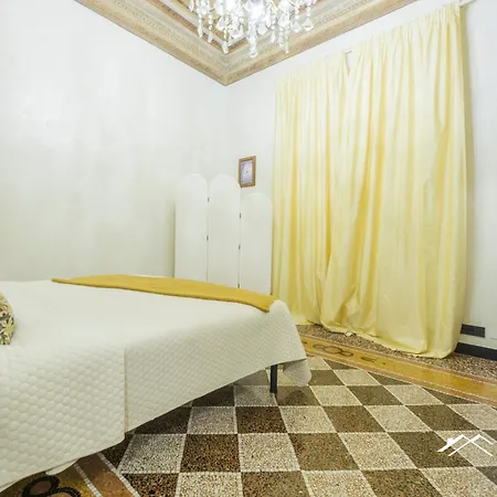 Ferri, Historical Residence, By Tilo Lux 3* Genua