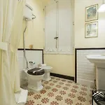 Ferri, Historical Residence, By Tilo Lux Vendégház Genova