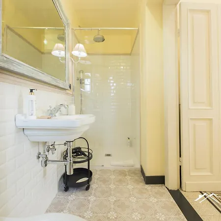 Ferri, Historical Residence, By Tilo Lux 3*