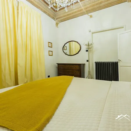 Ferri, Historical Residence, By Tilo Lux Gæstehus Genova