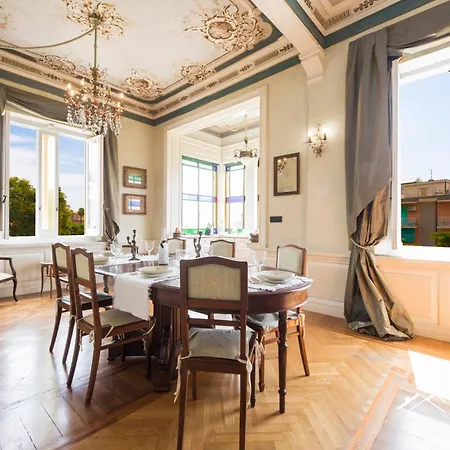 Ferri, Historical Residence, By Tilo Lux Gæstehus Genova